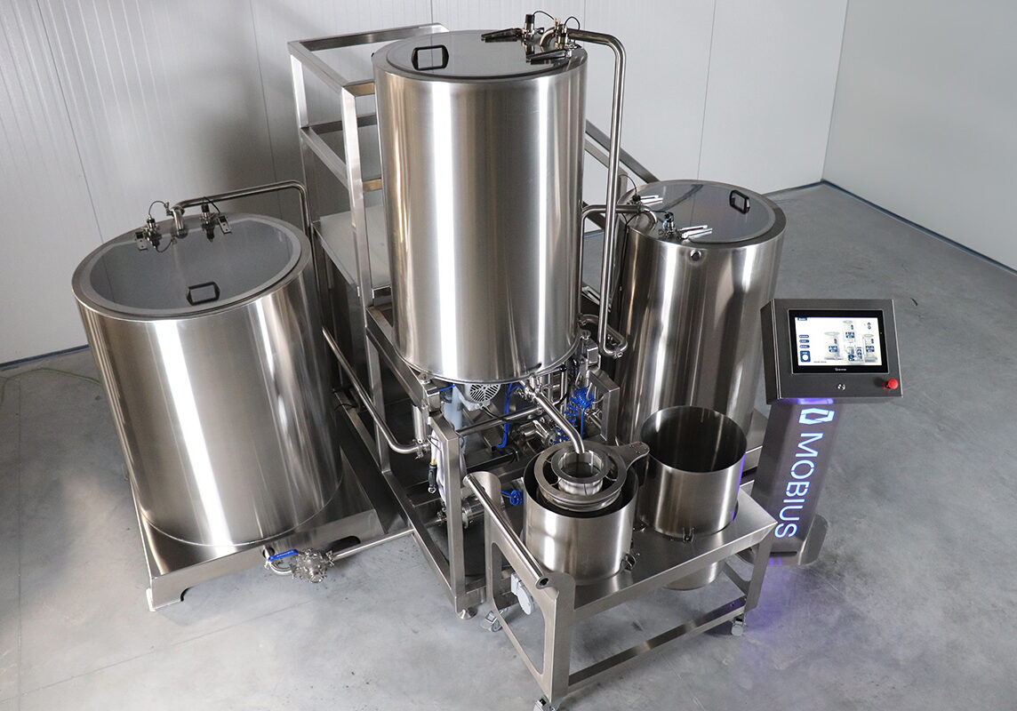 M100_multi-vessel-system M100 Multi Vessel Wash System
