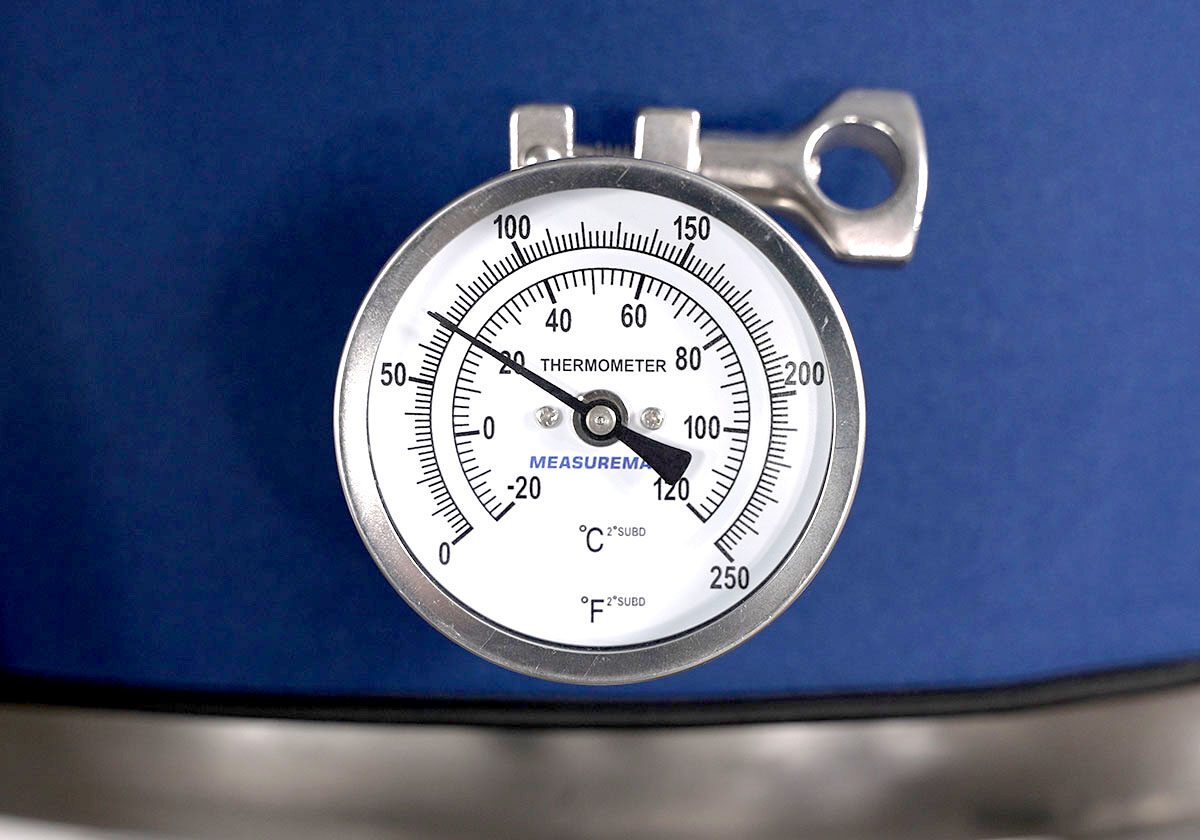 Mobius Washer built in thermometer