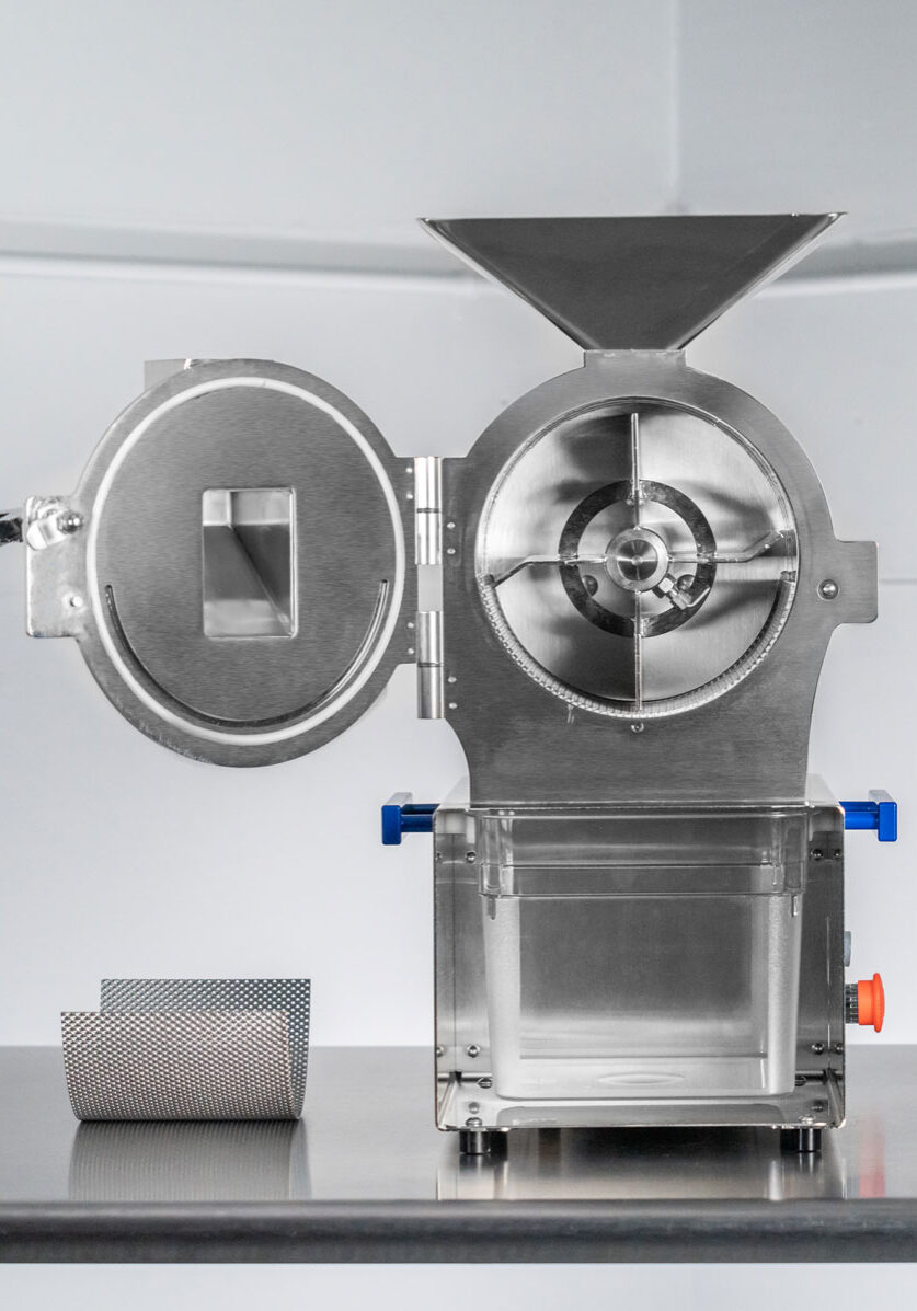 Industrial pre roll grinder cannabis mill